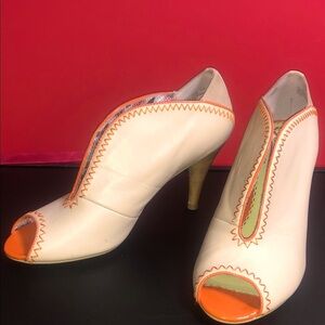 Elegant Vintage Cream and Orange Peep-Toe Heels